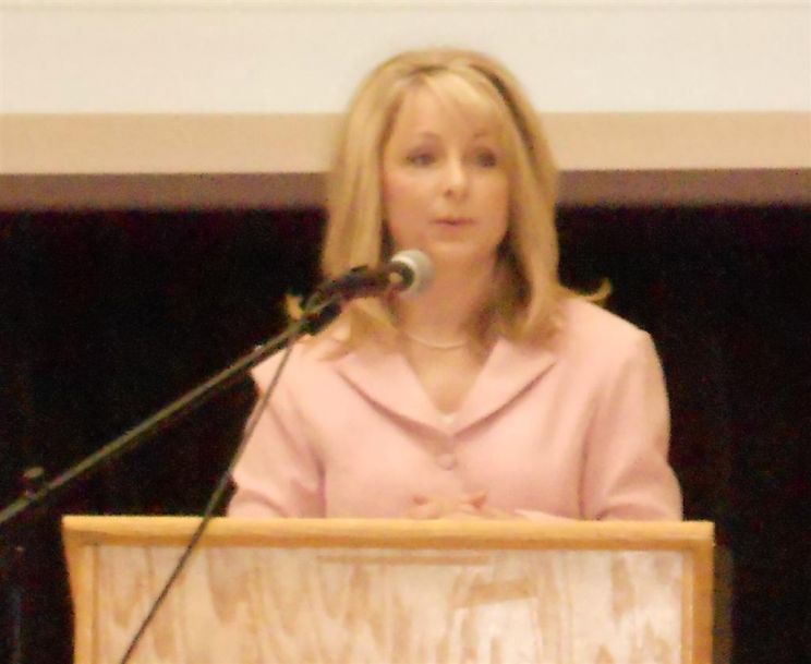 Nicole Sheridan