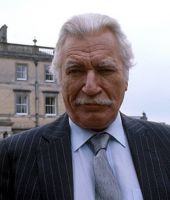 Nigel Davenport