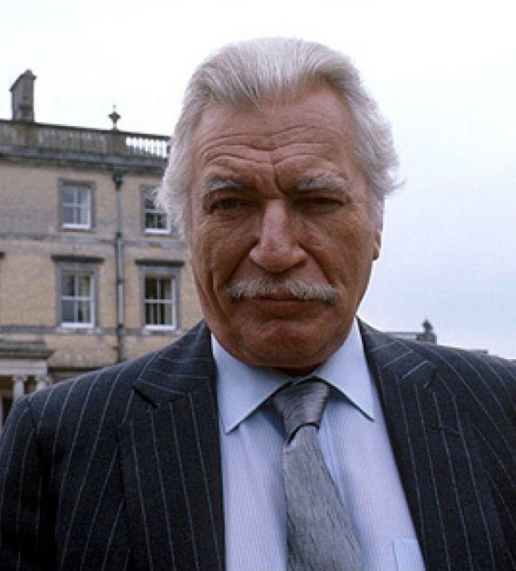 Nigel Davenport