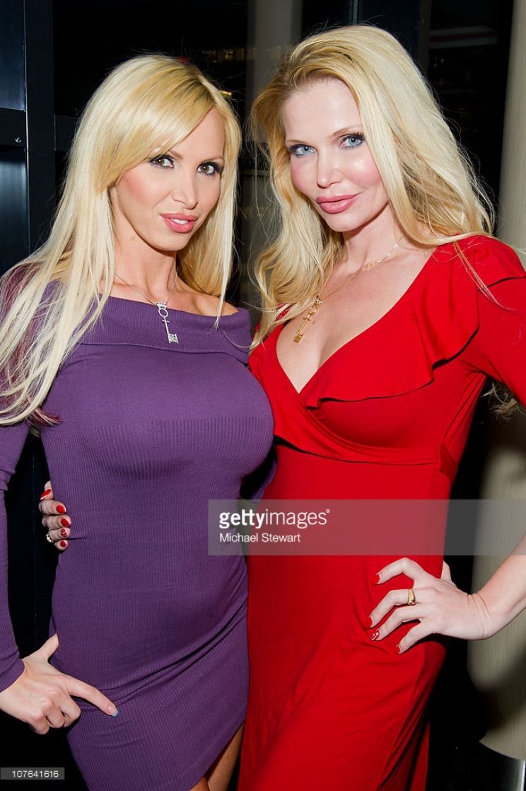 Nikki Benz