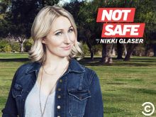Nikki Glaser photo