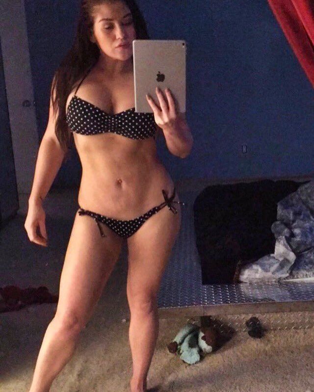 Pictures of Nikki Phoenix