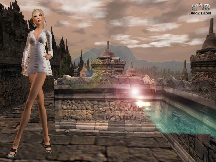 Nikky Blond