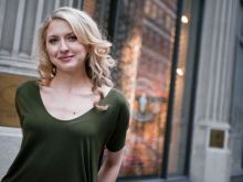 Nina Arianda