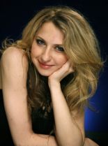 Nina Arianda