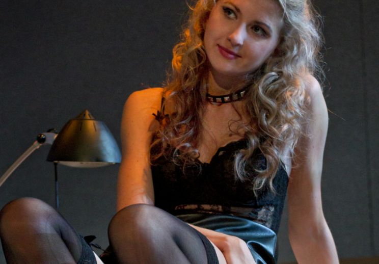 Nina Arianda