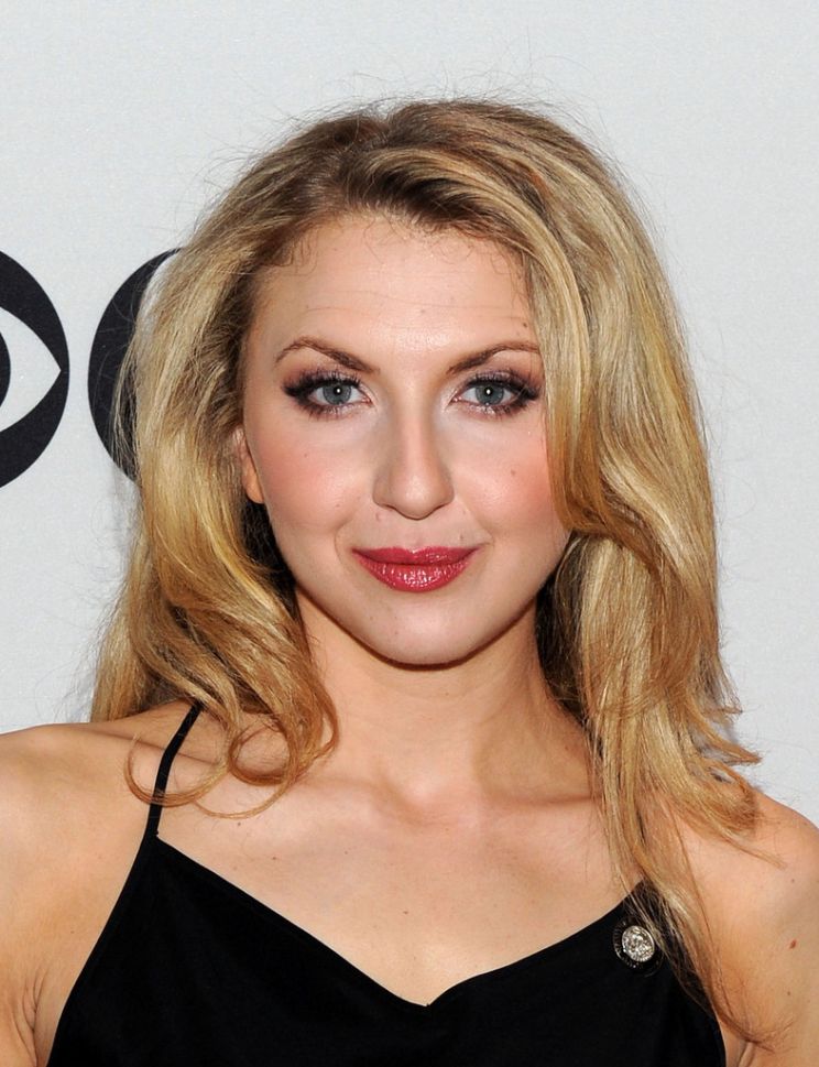 Nina Arianda