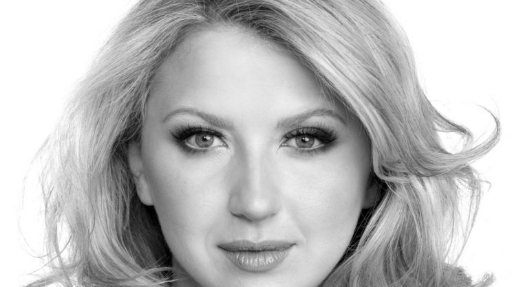 Nina Arianda