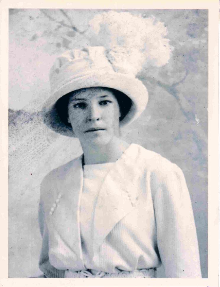 Nina Bell