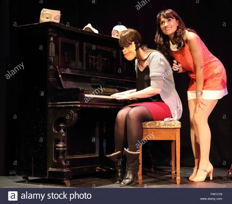 Nina Conti