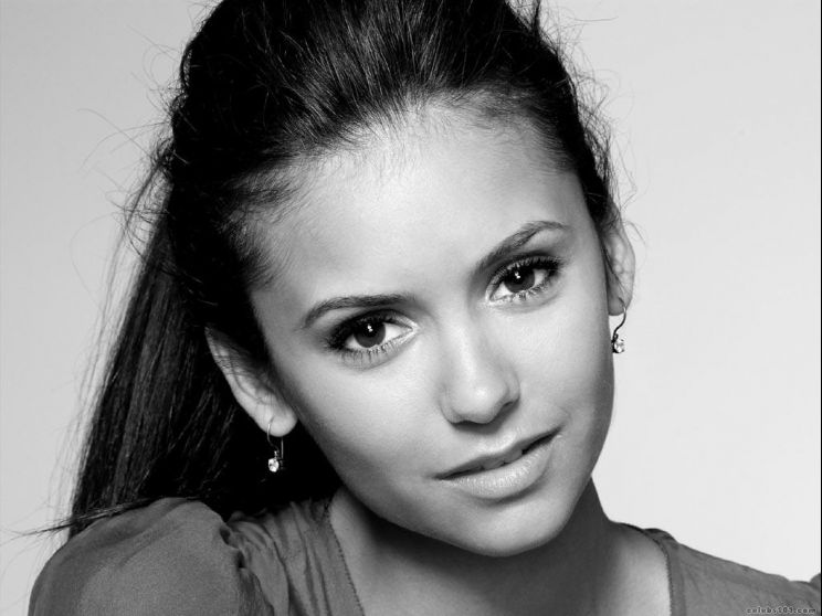 Nina Dobrev