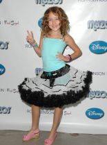 Noah Lindsey Cyrus photo
