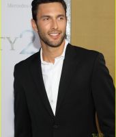 Noah Mills