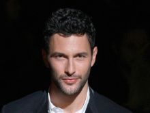 Noah Mills