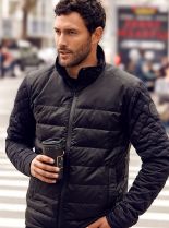 Noah Mills