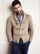 Noah Mills