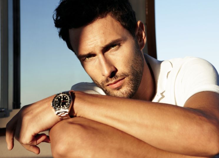 Noah Mills