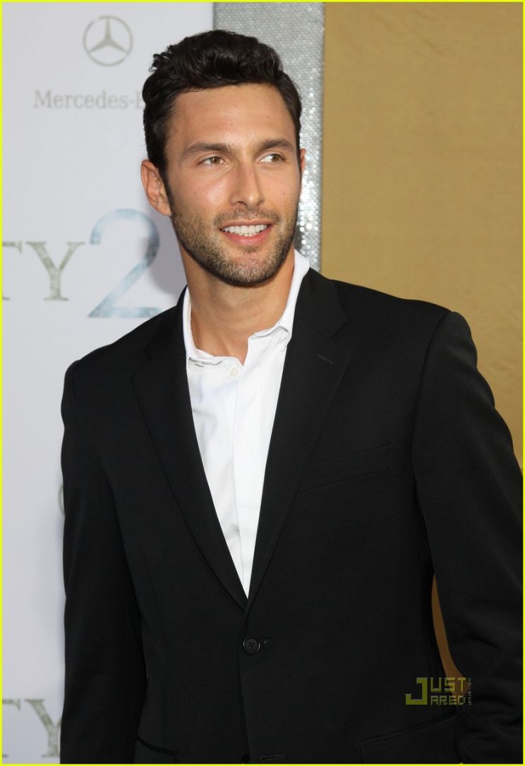 Noah Mills