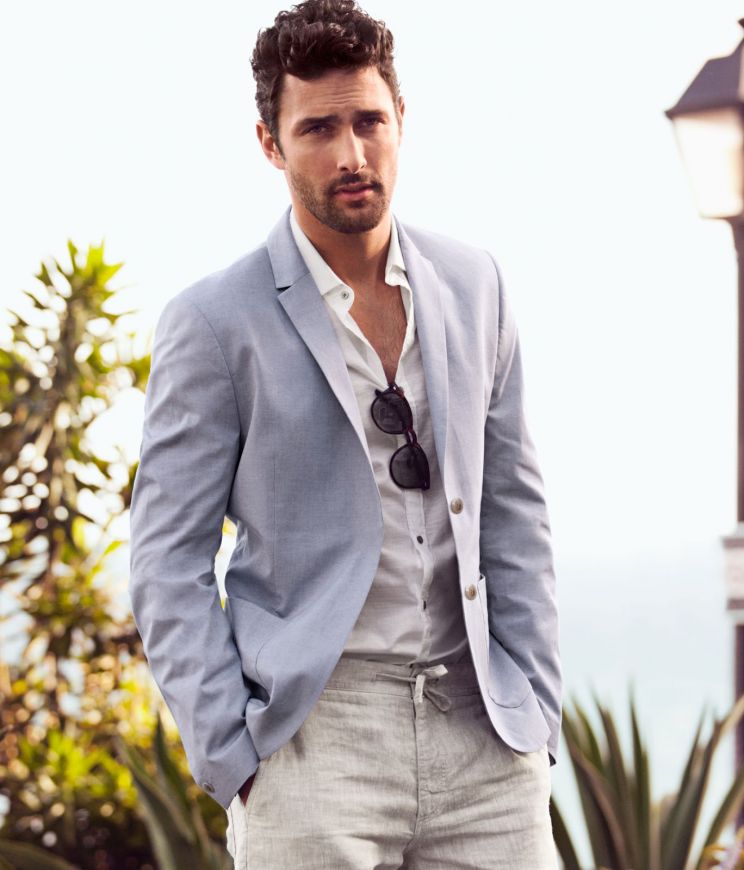 Noah Mills