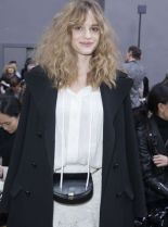 Noémie Schmidt photo