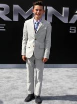 Nolan Gross #1705085 picture (Portrait Medium)