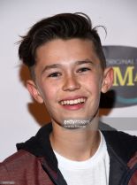 Nolan Gross #1705128 picture (Portrait Medium)