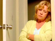 Noni Hazlehurst