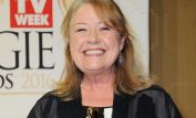 Noni Hazlehurst