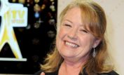 Noni Hazlehurst