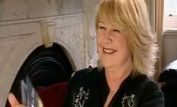 Noni Hazlehurst