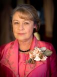 Noni Hazlehurst