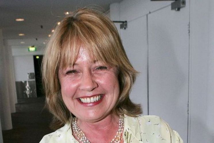 Noni Hazlehurst