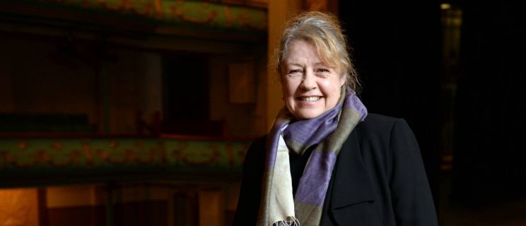 Noni Hazlehurst