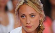 Nora Arnezeder