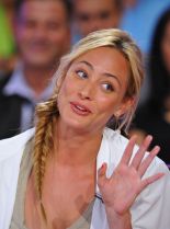 Nora Arnezeder