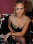 Nora Arnezeder