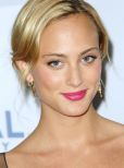 Nora Arnezeder