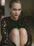 Nora Arnezeder