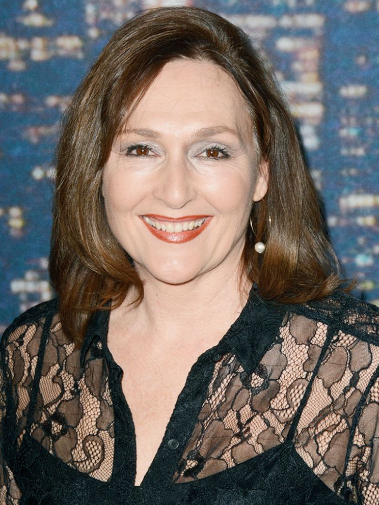 Nora Dunn
