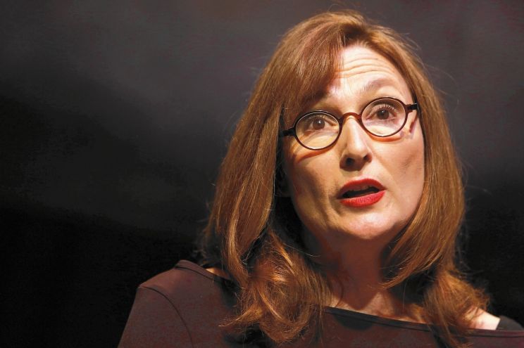 Nora Dunn