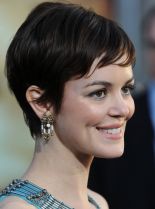 Nora Zehetner photo