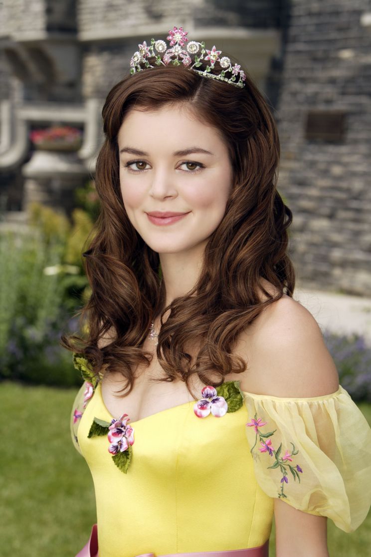 Nora Zehetner