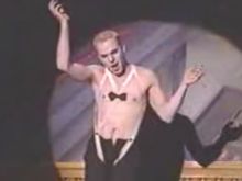Norbert Leo Butz