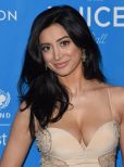 Noureen DeWulf