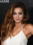 Noureen DeWulf