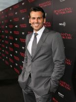 Oded Fehr photo