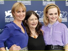 Odessa Young photo