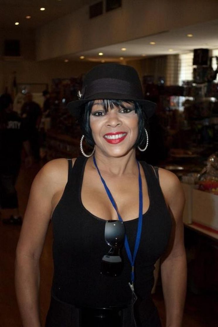 Ola Ray