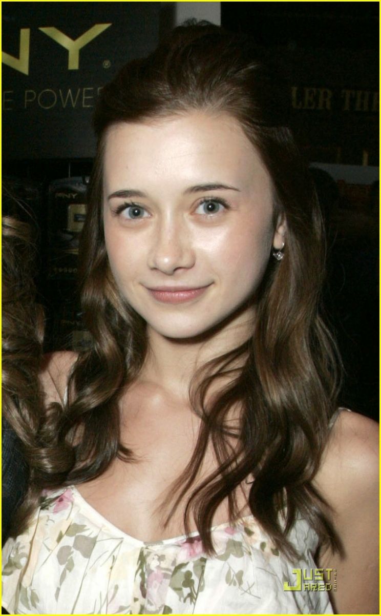 Olesya Rulin