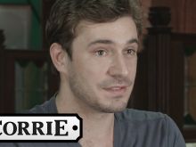 Oliver Farnworth photo